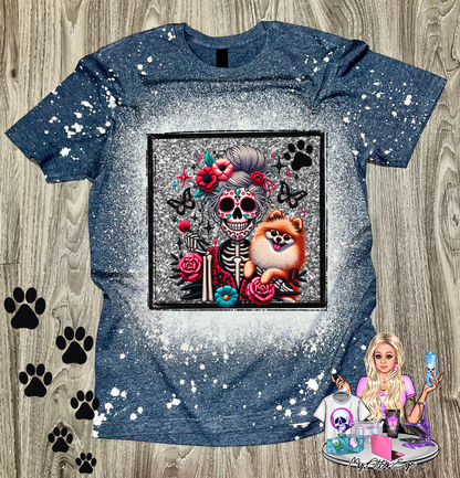 Pomeranian 'Day of the Dead' Mama (T-Shirt)