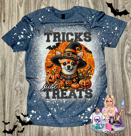 Chihuahua 'No Tricks Just Treats' (T-Shirt)