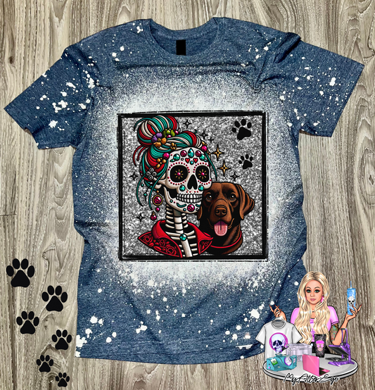 Chocolate Lab 'Day of the Dead' Mama (T-Shirt)